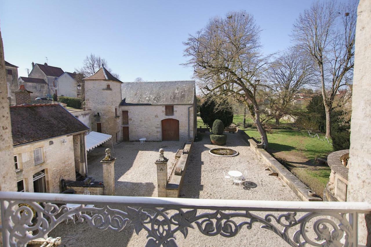 Manoir De L'Echauguette Bed & Breakfast Laignes ภายนอก รูปภาพ