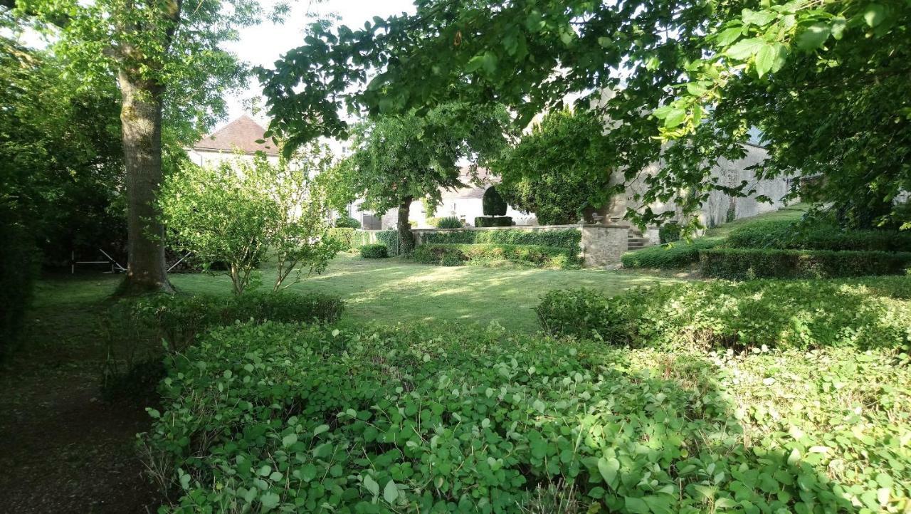 Manoir De L'Echauguette Bed & Breakfast Laignes ภายนอก รูปภาพ